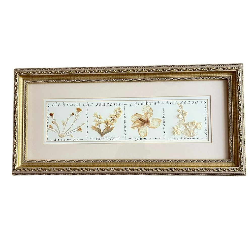 Shabby Dry Flowers in Frame Celebrate‎ The Seasons - Framed Floral Art Decor/